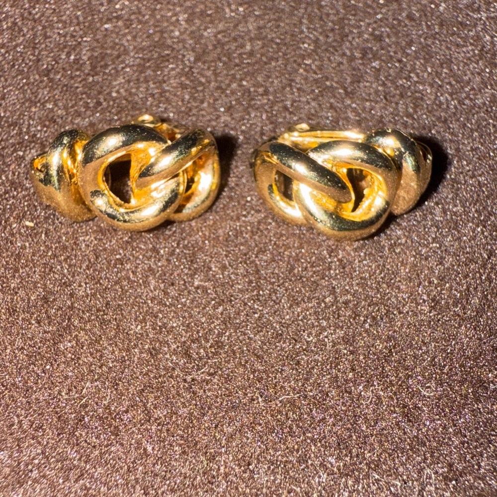 Dior Gold Knot Earrings - Picture 2 of 9